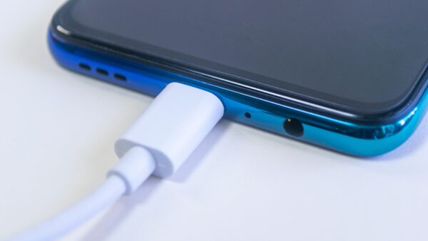 AppleのUSB-C転換から1年、失われた期待と現実